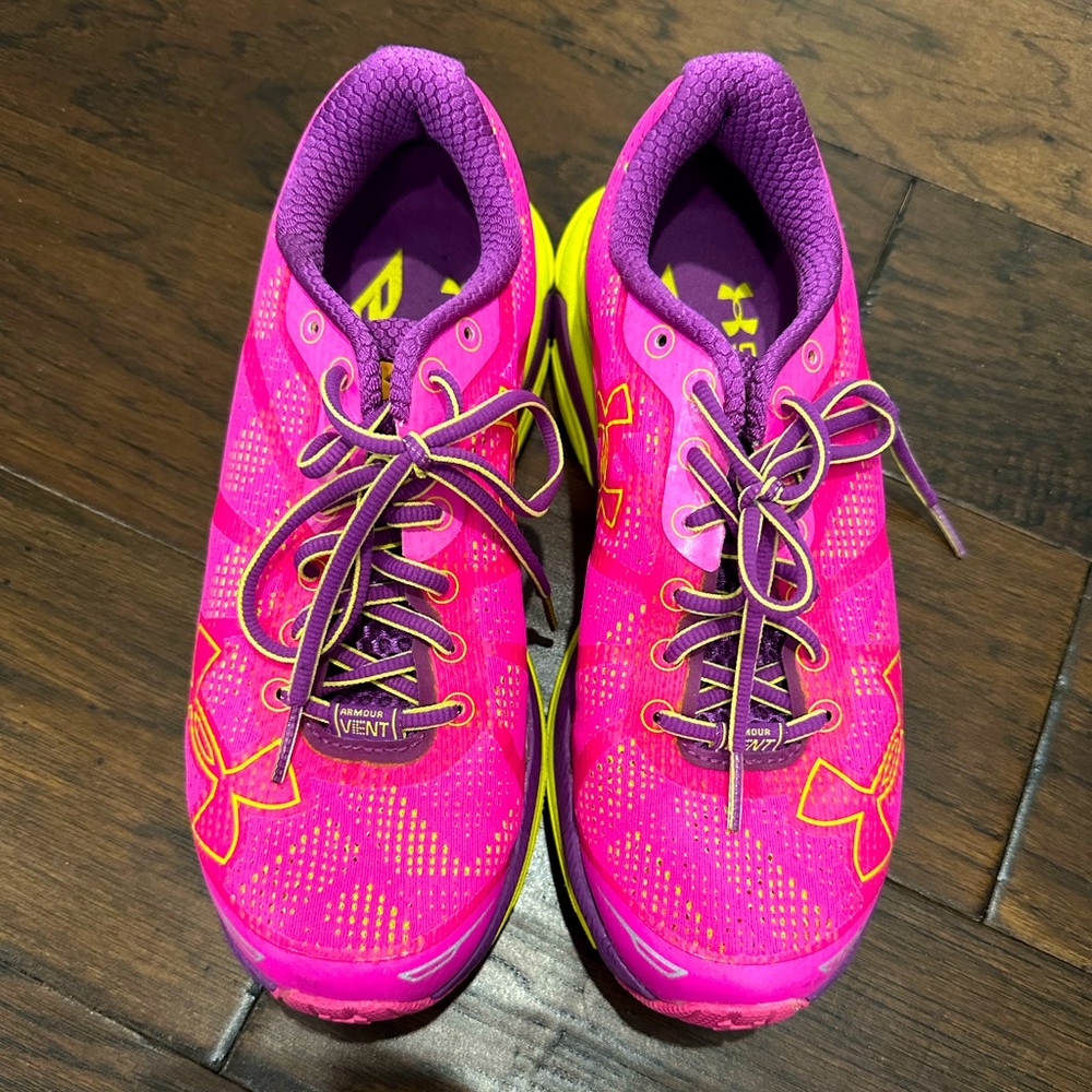 Under Armour Tennis Shoes Size 8